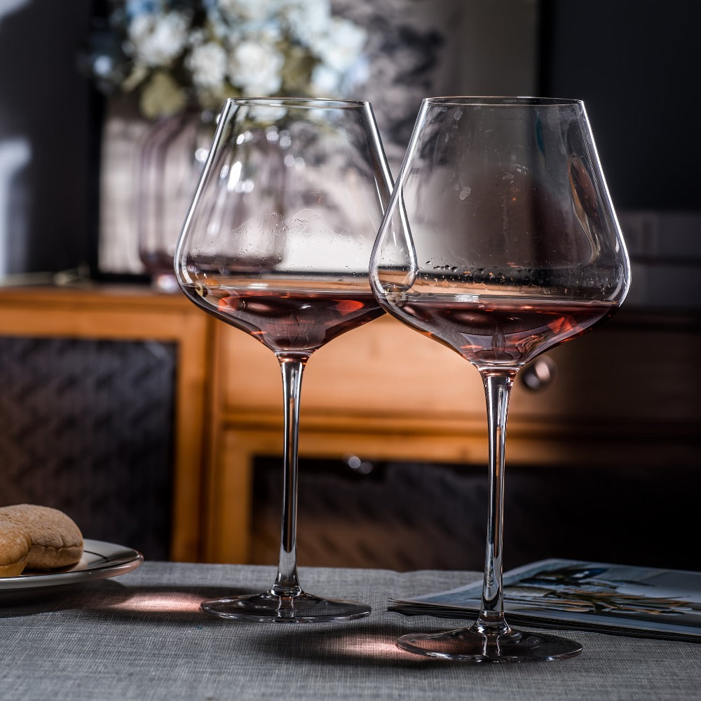 Hand Blown Red Wine Glasses Set of 4 ¨C 23 Oz Crystal Burgundy Wine Glass with Long Stem ¨C Unique Handcrafted Glassware Gift for Wedding, Anniversary, Christmas, Housewarming ¨C Clear Stemmed Glass
