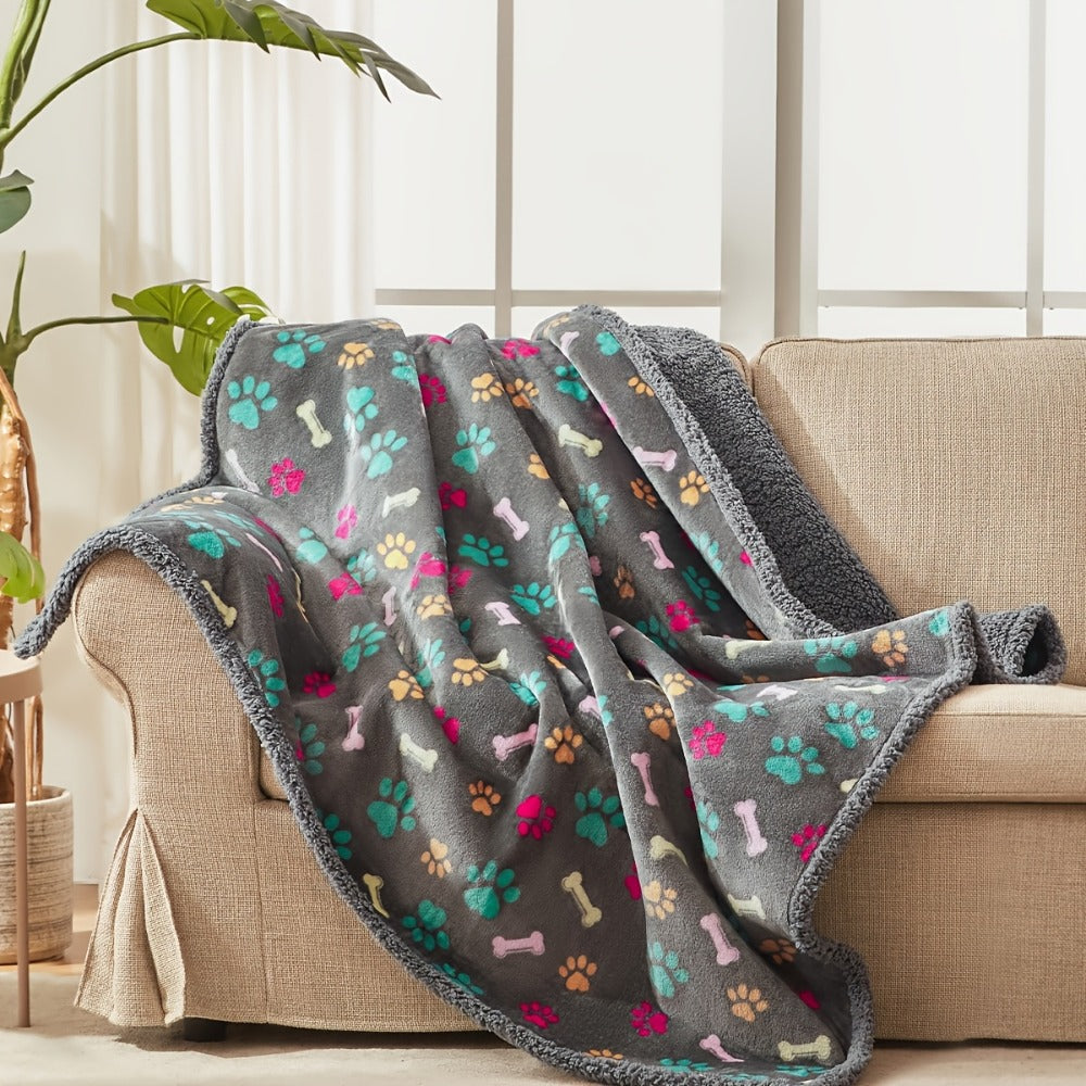 Waterproof Pet Blanket ¨C Reversible Liquid-Proof Coral Fleece Dog Blanket for Couch, Sofa & Bed, Furniture Protector, 2 Patterns