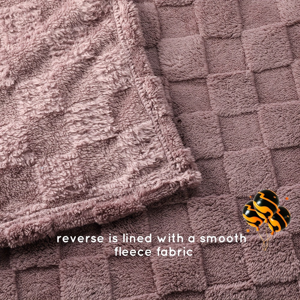 Quilted Flannel Throw Blanket ¨C 180-200gsm Soft Warm All-Season Bed Cover, 17 Patterns, Rhinestone & Checker Designs, 2 Sizes