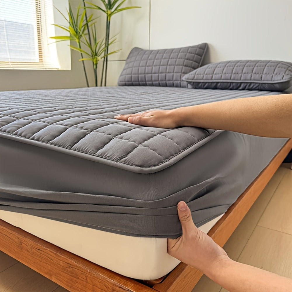 Quilted Waterproof Mattress Protector Soft Breathable Mattress Cover with Deep Pocket for Full Queen King - Solid Color Bedding Pad for Bedroom Guest Room Hotel Apartment School
