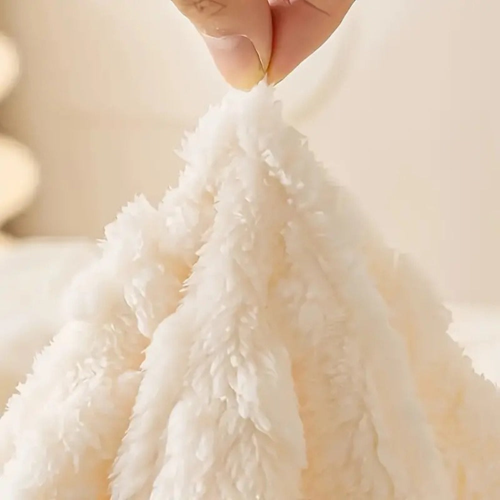 3D Plush Dense Weave Fleece Blanket ¨C Ultra-Soft Warm Throw for Bed, Couch, Travel & Outdoor, Air-Conditioning Friendly, 3 Colors, 2 Sizes