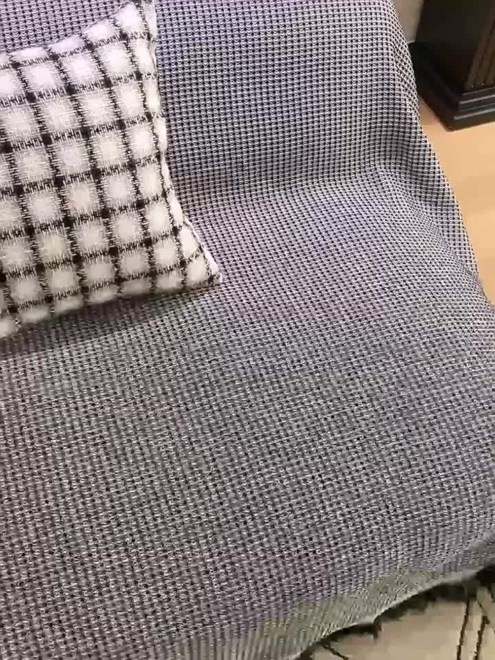 Sofa Throw Cover with Tassels Scratch Resistant Breathable Couch Blanket Slipcover Multifunctional All Season Settee Cover for Living Room Bedroom - Multiple Sizes and Colors