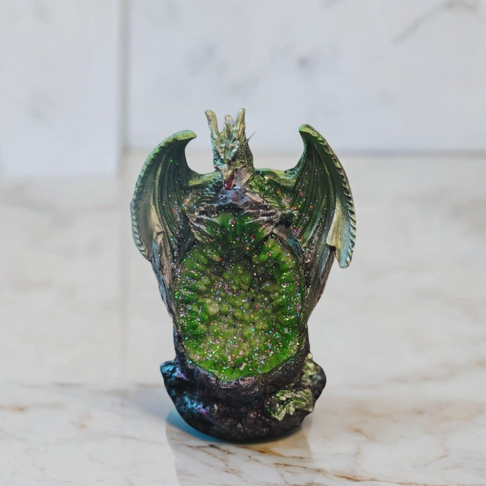 Dragon Figurine Statue Guarding Crystal Cave Polyresin Collectible Home Decor Sculpture Fantasy Dragon Gift for Birthday Housewarming Holiday Room Office Shelf Decor