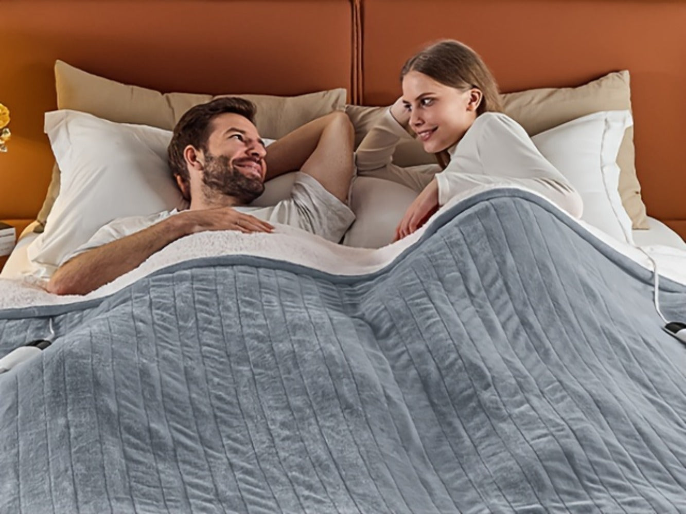 Electric Heated Blanket Dual Zone Independent Temperature Control A/B Zones | 10 Heating Levels Soft Flannel Fast Heating Blanket with Dual Controllers Auto Shut-Off 1/2/4/6/8 Hours Throw Full Size
