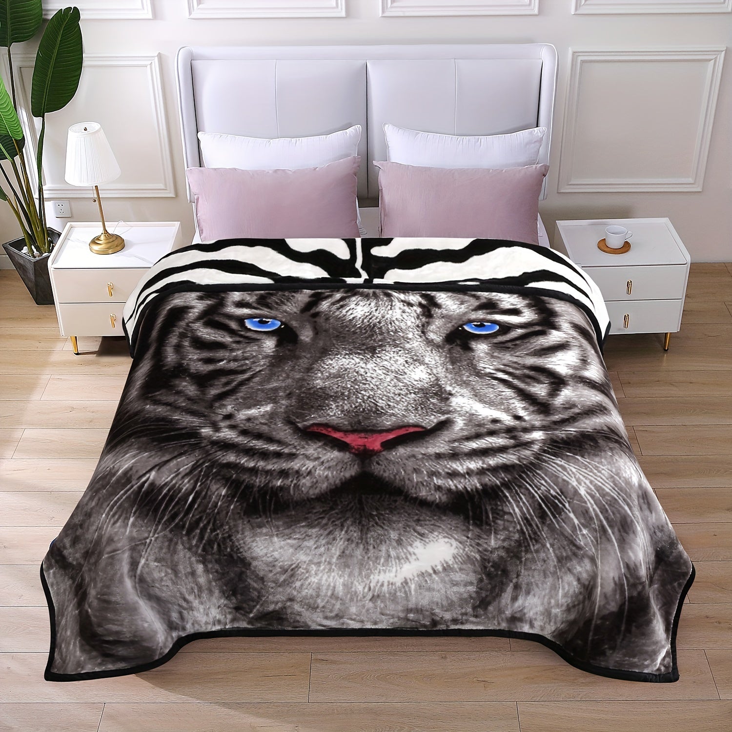 Reversible Plush Blanket 2-Ply 520GSM Milk Velvet - Soft Warm Queen King Size Blanket with Vibrant Animal & Floral Designs, All-Season Bed Couch Throw