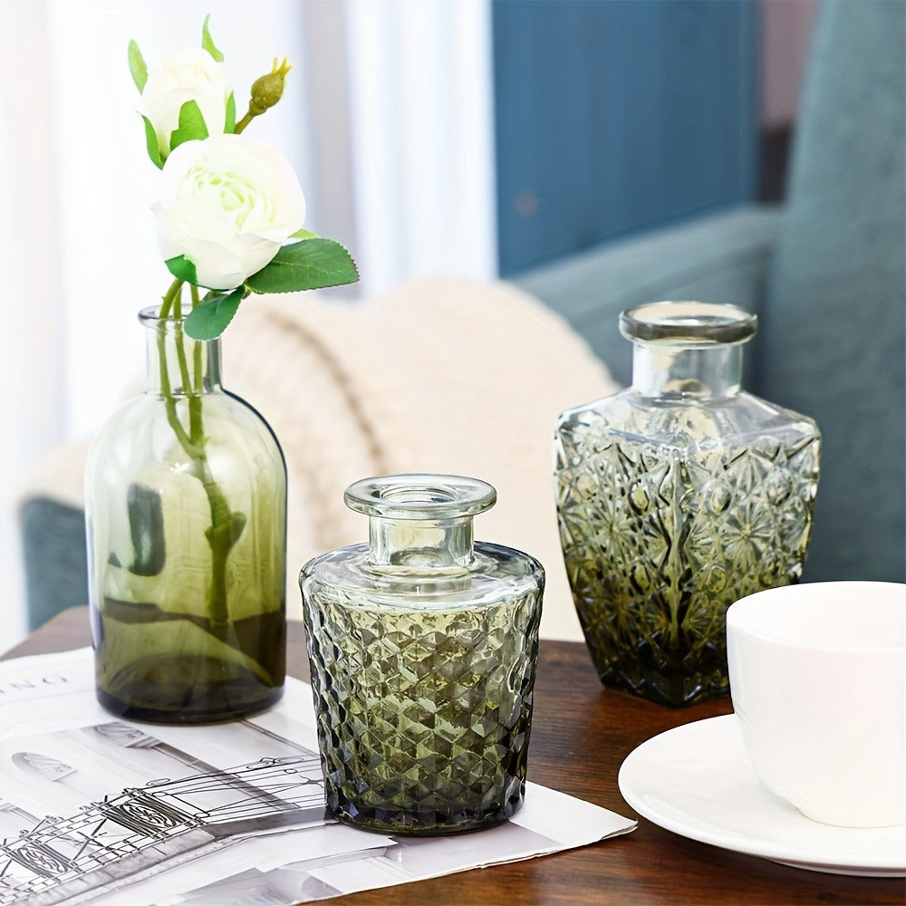 Mini Glass Vases Bulk Set 14pcs Gradient Green Relief Flower Bottles for Wedding Centerpiece Home Dining Table Party Decor Halloween Christmas