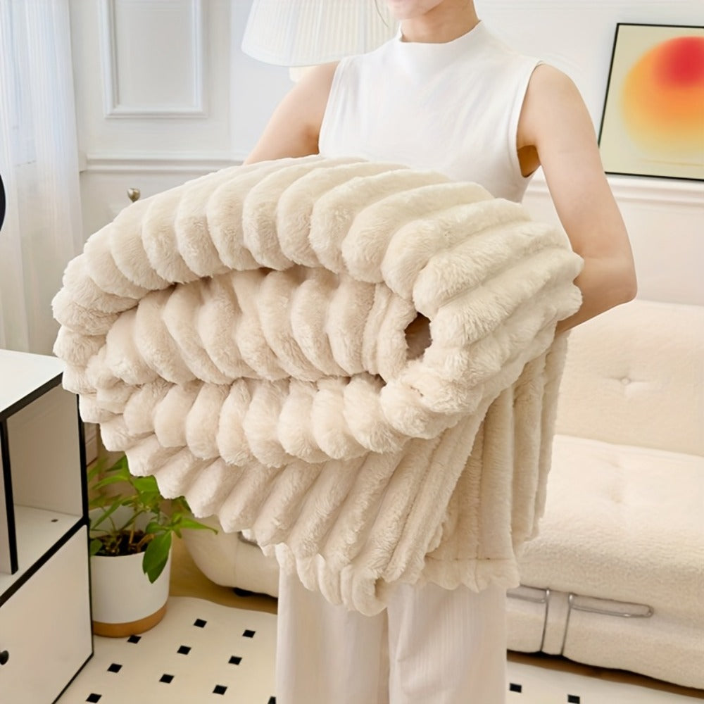 500gsm Heavy Plush Blanket ¨C Ultra Thick Soft Warm Fluffy Blanket for Bed, Sofa & Travel, Baby to Double Size, 5 Colors