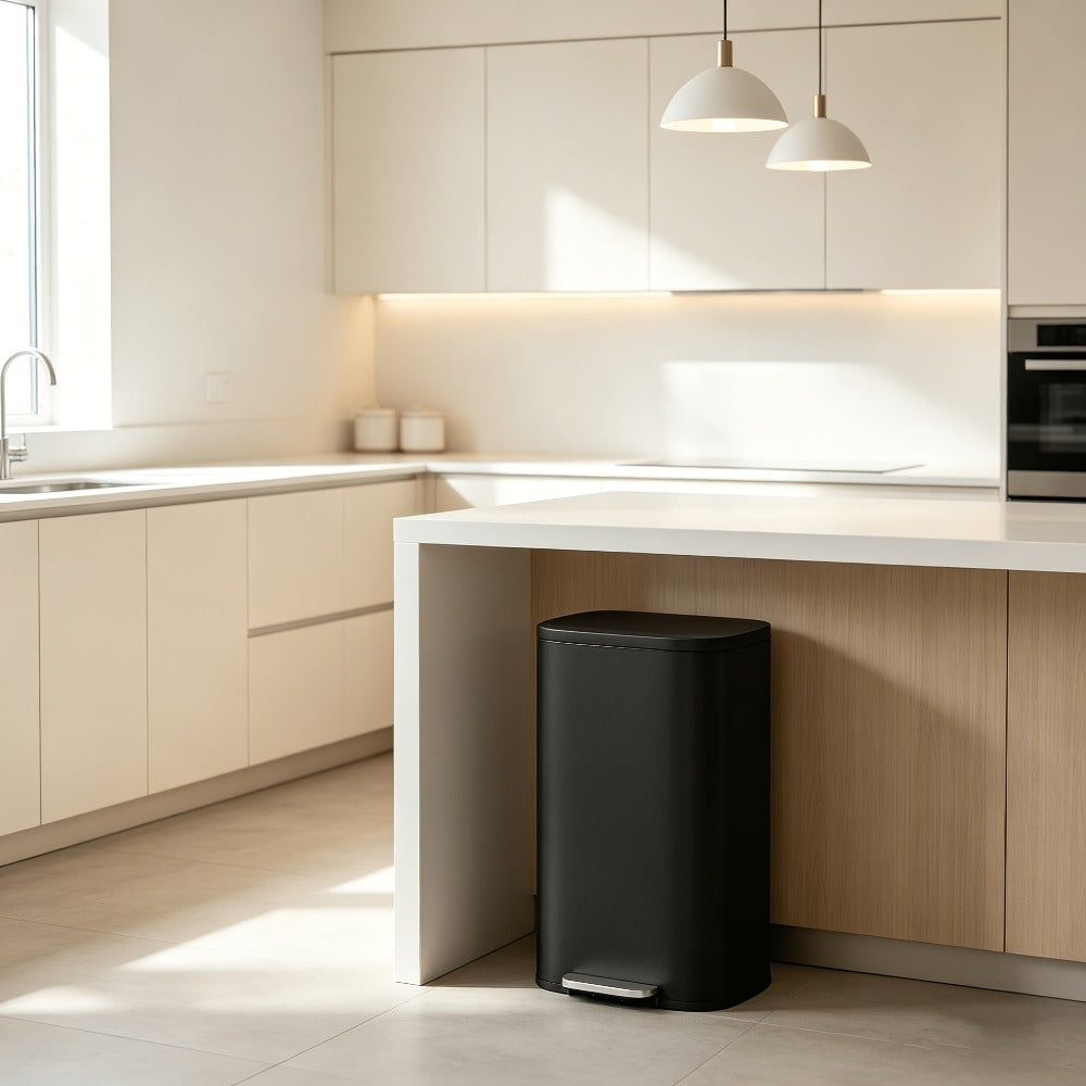 Stainless Steel Trash Can with Pedal & Removable Inner Bucket Fingerprint-Proof Kitchen Garbage Can with Hinged Lid ¨C 5L / 30L / 50L / 13 Gallon for Kitchen, Home & Office