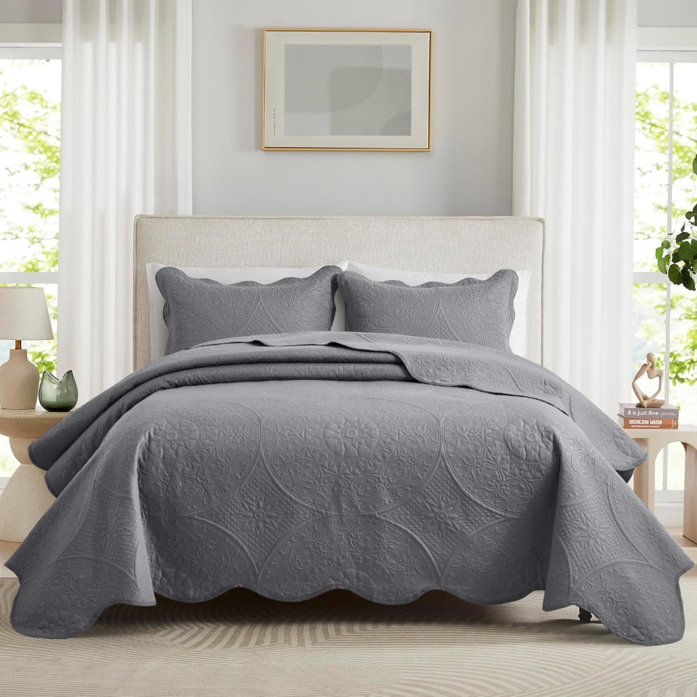 Quilted Bedspread Set 3 Piece ¨C Soft Floral Coverlet with Pillow Shams, Lightweight Breathable Quilt for Bedroom & Guest Room, All Season Bed Cover