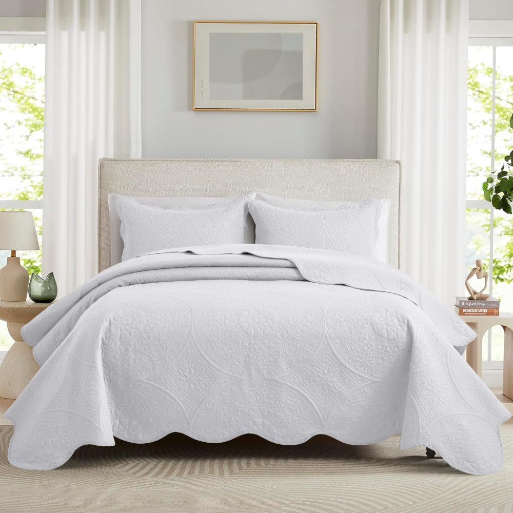Quilted Bedspread Set 3 Piece ¨C Soft Floral Coverlet with Pillow Shams, Lightweight Breathable Quilt for Bedroom & Guest Room, All Season Bed Cover