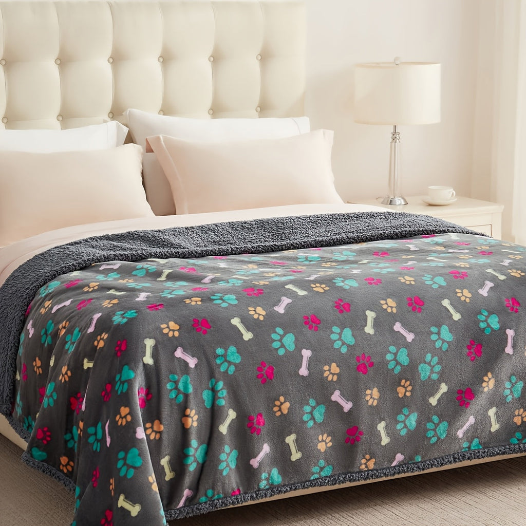 Waterproof Pet Blanket ¨C Reversible Liquid-Proof Coral Fleece Dog Blanket for Couch, Sofa & Bed, Furniture Protector, 2 Patterns