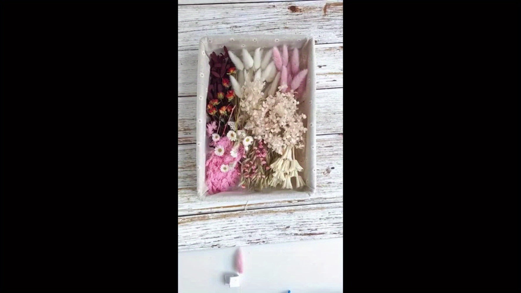 Dried Flower Bouquet with Pampas Grass - Boho Wedding Centerpiece Dried Floral Arrangement for Cake Table Boutonniere Groom Home Vase Decor Long Lasting Botanical Gift, Style 1 & 2