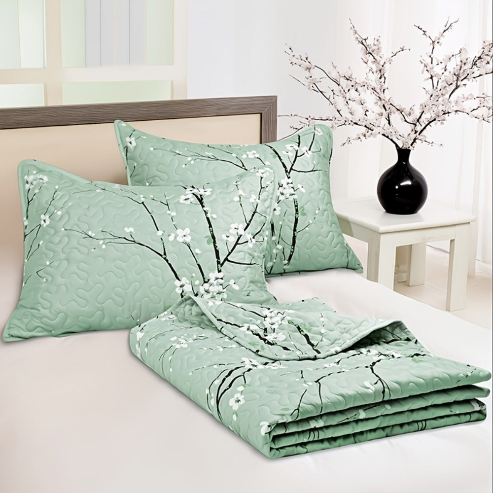 Plum Blossom Quilted Bedspread Set Machine Washable Soft Breathable Hypoallergenic Comforter with Pillowcases Twin Full Queen King Size Floral Bed Cover Bedding Set
