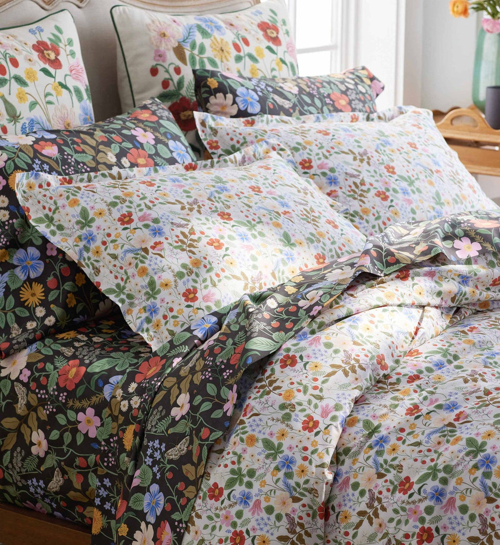 Percale Fitted Sheet - Strawberry Fields Black