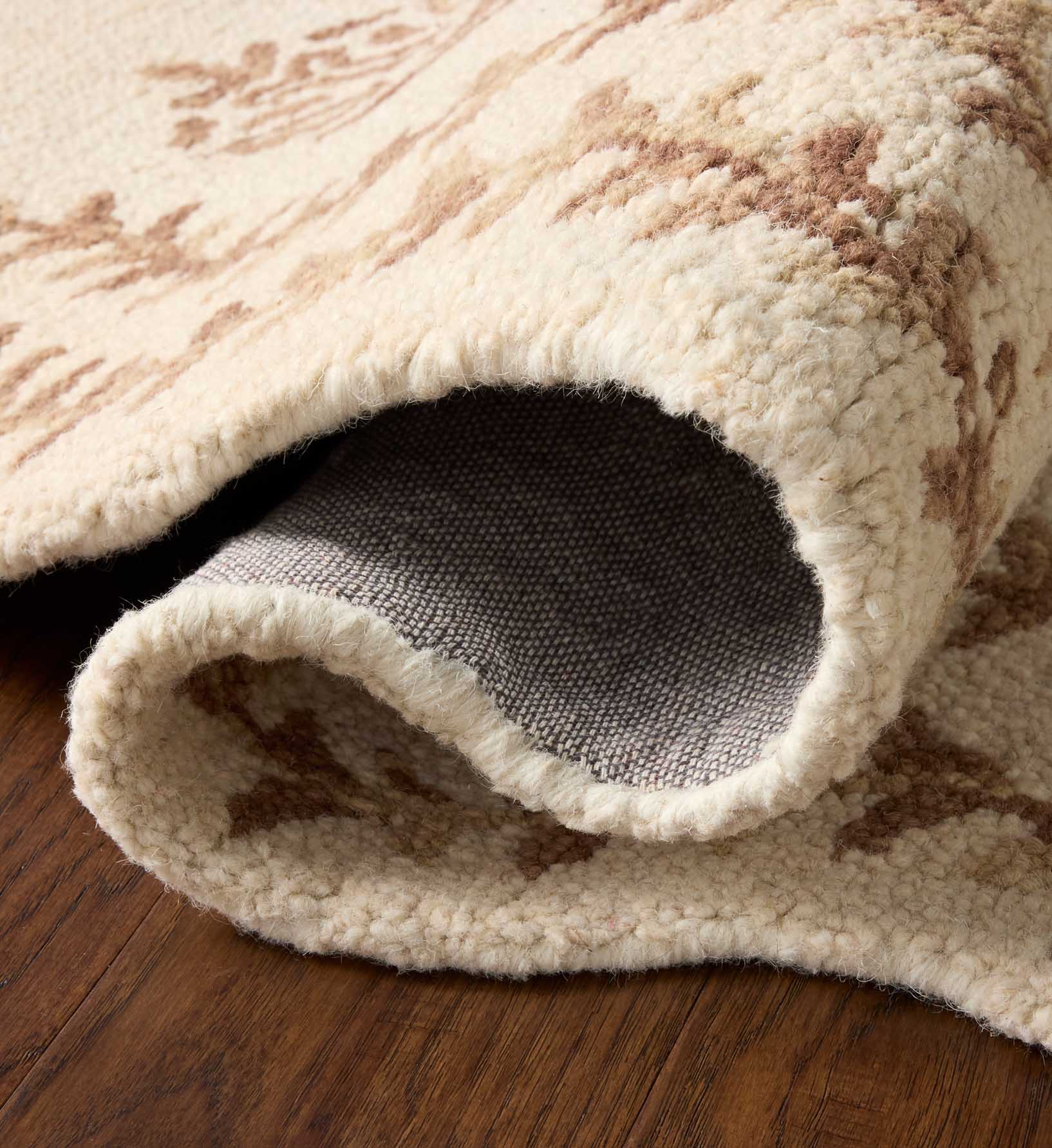 Lisette Wool Hooked Rug - Ivory & Natural