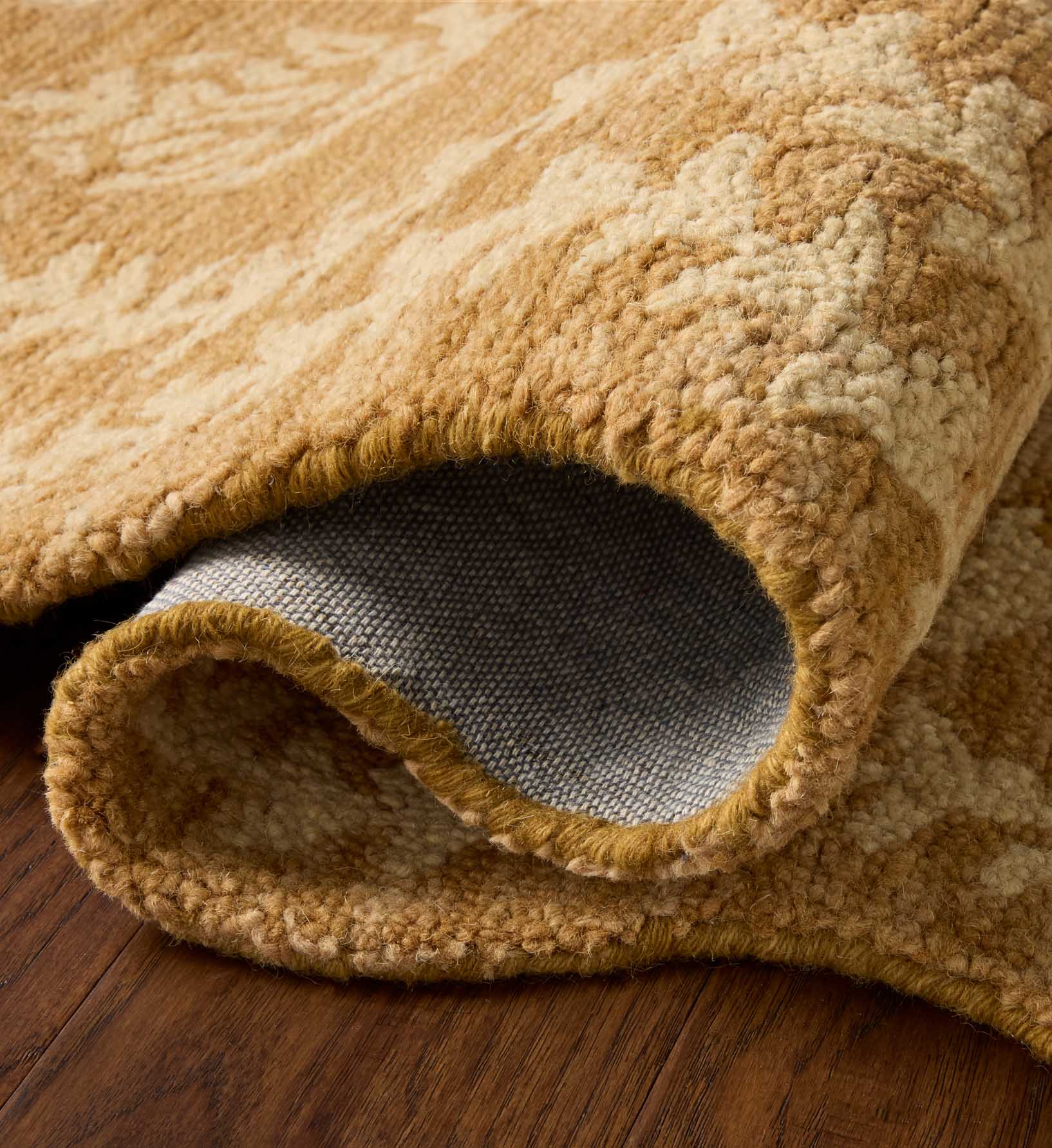 Lisette Wool Hooked Rug - Wheat & Ivory
