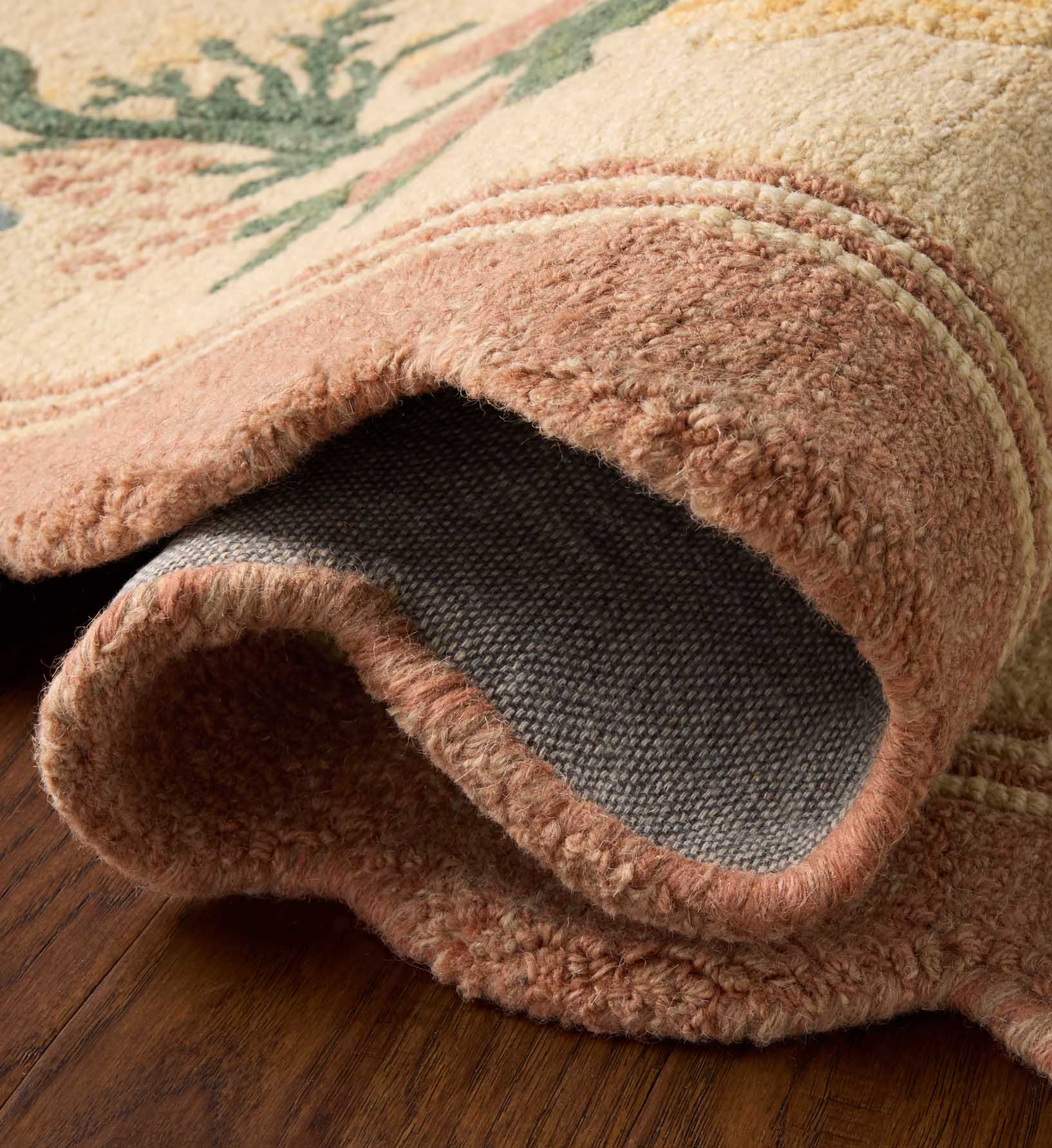 Thistle Wool Hooked Rug - Blush