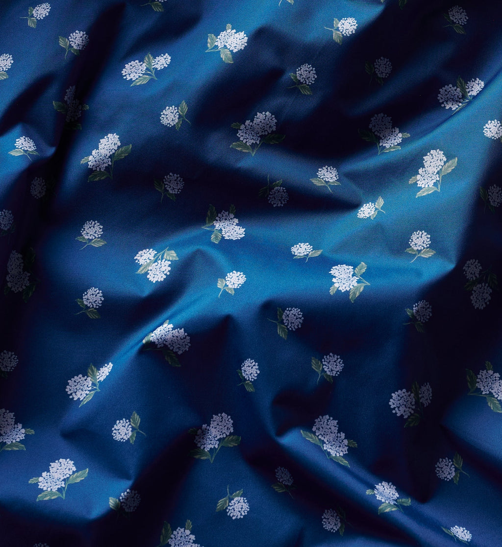 Packable Rain Poncho - Ditsy Hydrangea