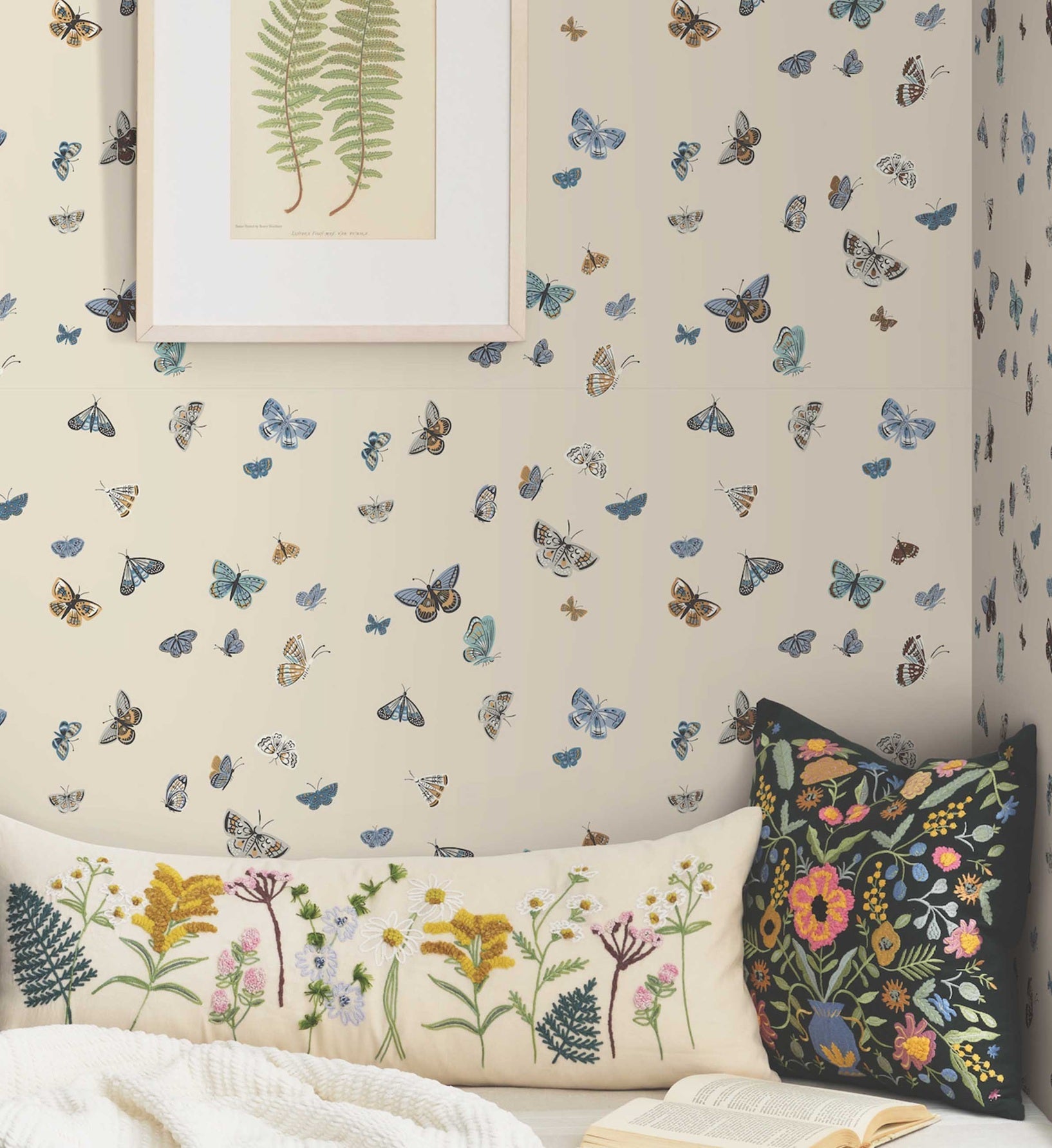Butterfly House Peel & Stick Wallpaper - Linen
