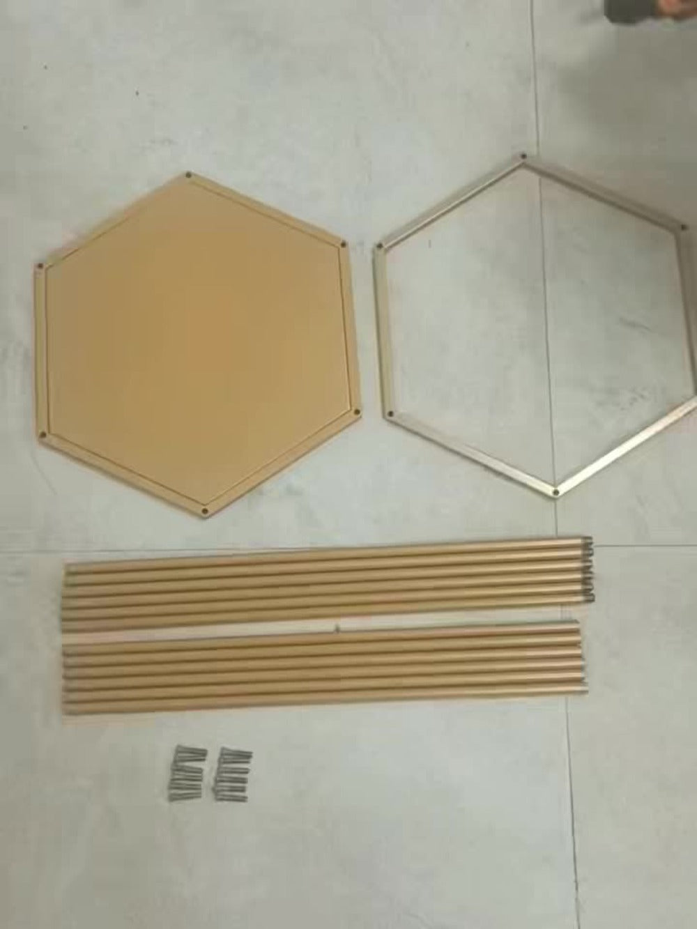 Golden Cake Stand & Pedestal Stand Set - Metal Cylinder Hexagon Display Stand for Wedding, Party & Home Decor
