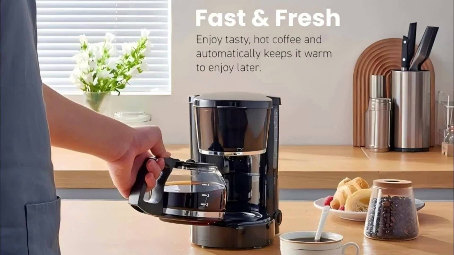 Drip Coffee Maker 5 Cup with Cup Warmer Reusable Filter Fast Heating Auto Shut-Off Compact Coffee Machine for Home Office Coffee Bar