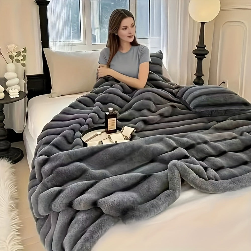 Double-Layer Faux Rabbit Fleece Blanket ¨C 450-500gsm Thickened Soft Warm Throw for Bed, Couch & Travel, All Season, 3 Colors, 5 Sizes