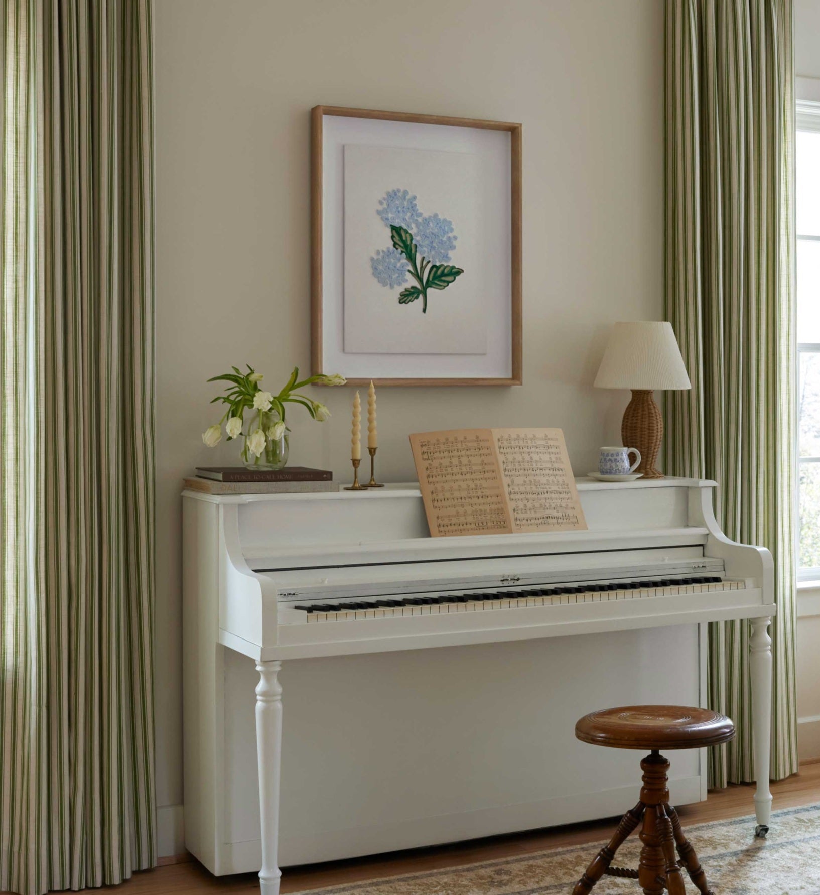Framed Wall Art - Hydrangea Cream