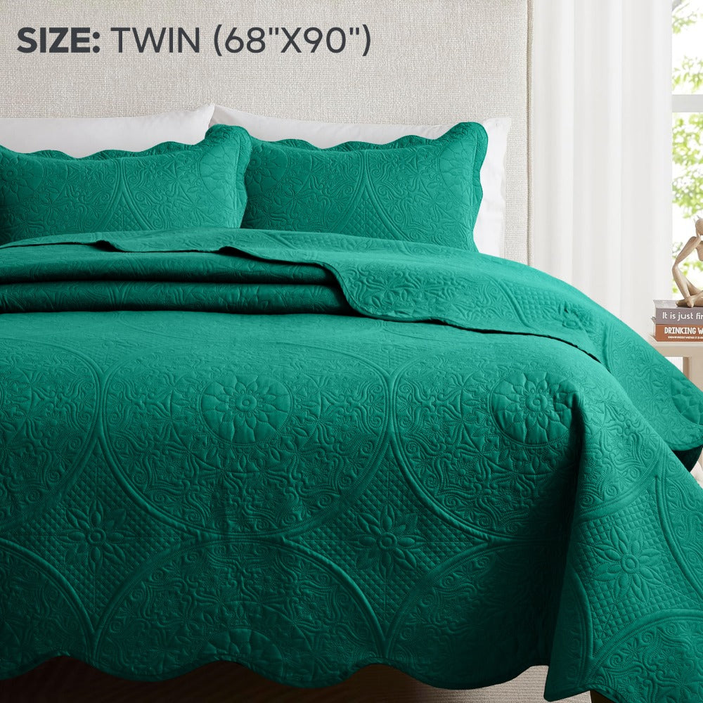 Quilted Bedspread Set 3 Piece ¨C Soft Floral Coverlet with Pillow Shams, Lightweight Breathable Quilt for Bedroom & Guest Room, All Season Bed Cover