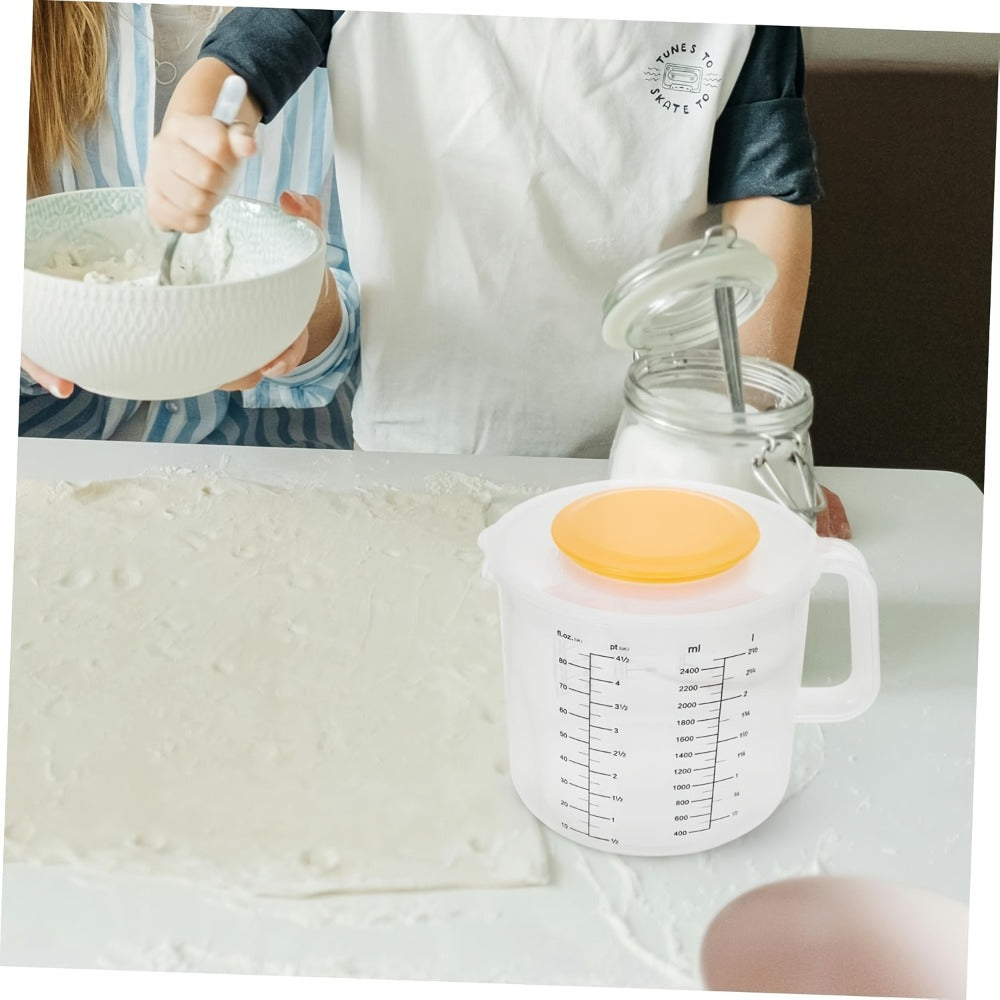 Mixing Bowl with Lid 2.5L Large Capacity Salad Bowl with Measuring Cup and Scale Splash Proof Durable Plastic Kitchen Bowl for Baking Salad Making Food Storage 84oz