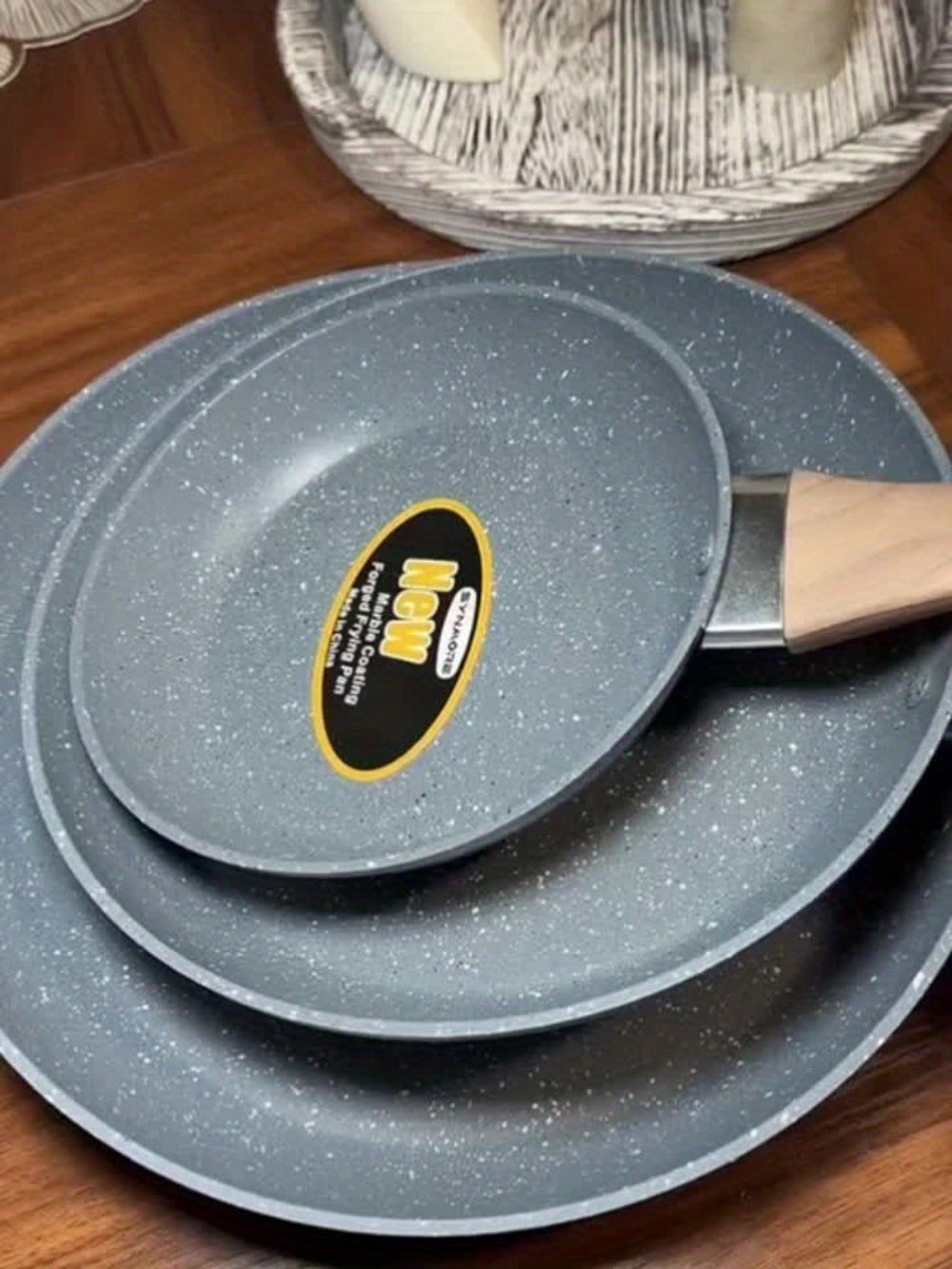 Non-Stick Frying Pan Set 3-Piece 7 9.5 11 Inch ¨C Dishwasher Safe Skillet Set with Insulated Handle | Induction Compatible Home Kitchen Pans in Beige Grey & Black | Durable Even-Heating Cookware