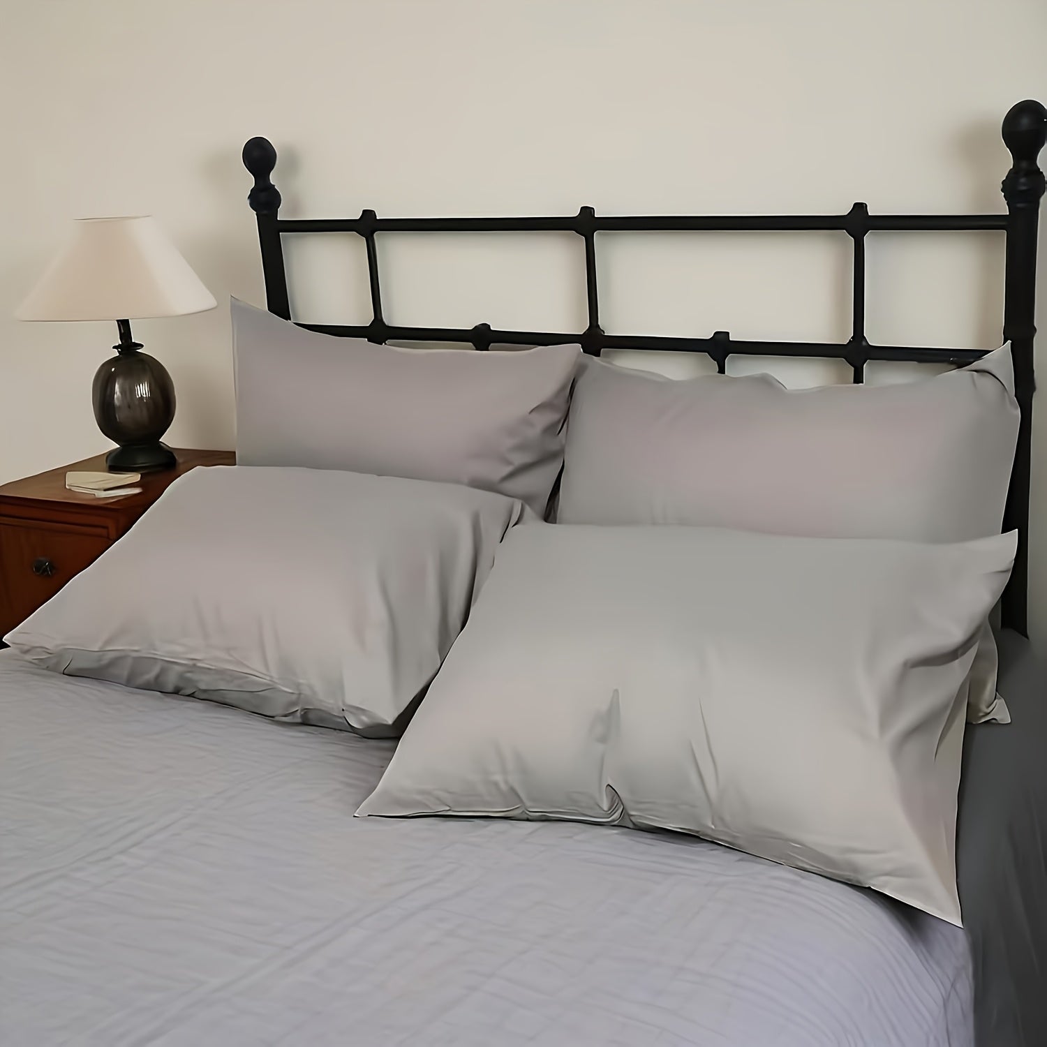 Microfiber Pillowcases Set of 4 ¨C Soft Brushed 90GSM Wrinkle-Resistant Envelope Closure Pillow Covers, Queen & King Size, Multiple Colors, Breathable Polyester Pillow Cases for Bedroom Hotel