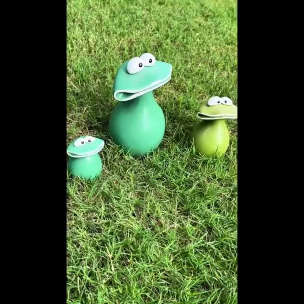 Resin Big Mouth Frog Figurines Set of 3 ¨C Cute Garden Courtyard Ornaments, Funny Parody Decor