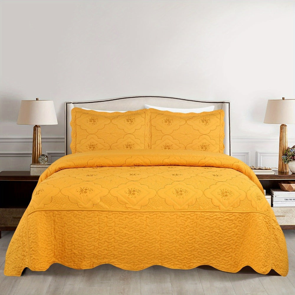 Quilt Set 3 Piece Floral Embroidery Bedspread - 100% Polyester Wrinkle Resistant Lightweight Quilted Coverlet with 2 Pillow Shams for Full Queen King Bed, Elegant Bedroom Decor in 19 Colors