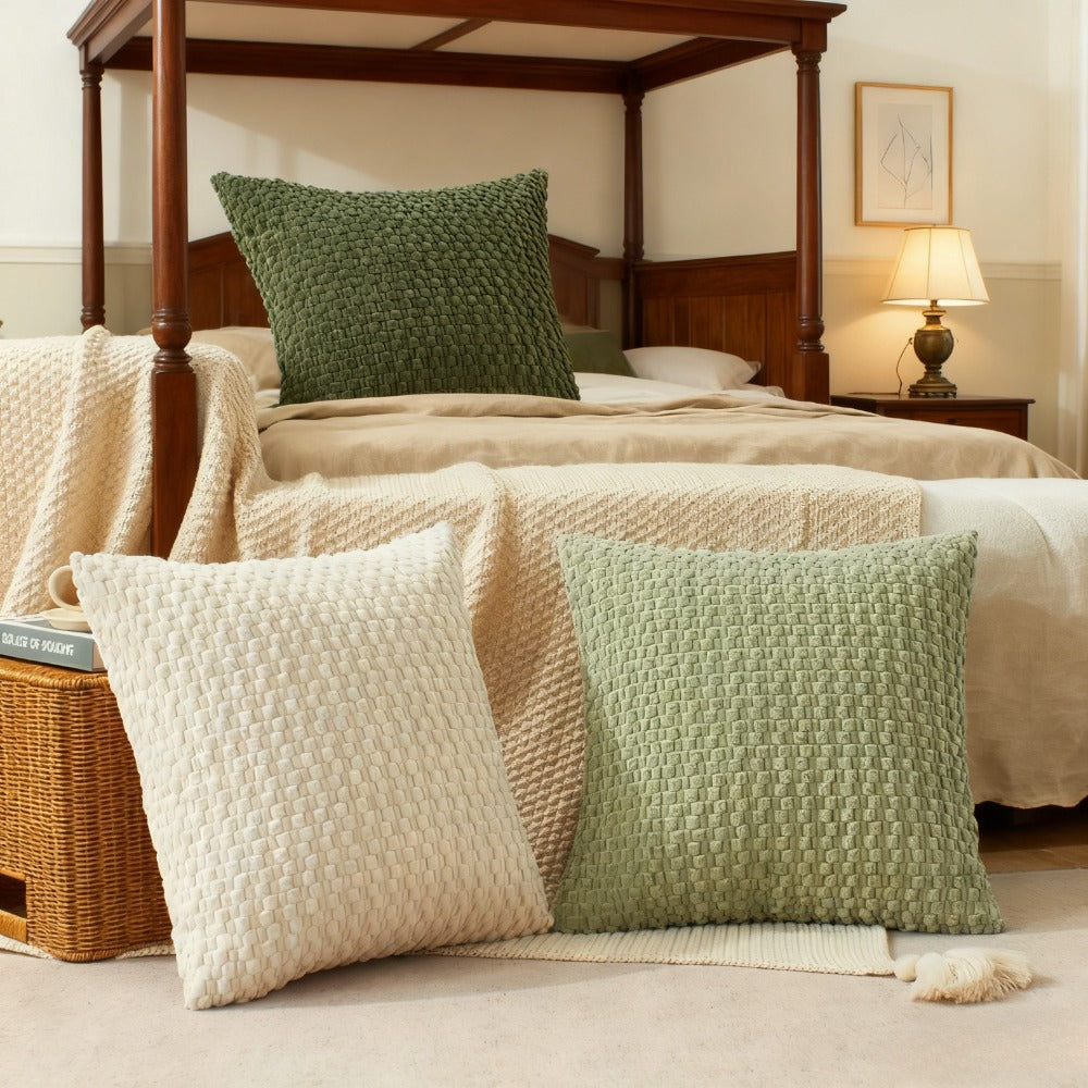 Pillow Covers Set of 4 Boho Plaid Double Sided Plush 18x18 20x20 Inch Zipper Machine Washable Decorative Cushion Covers for Sofa Bed Office Chair Warm Winter Home Decor