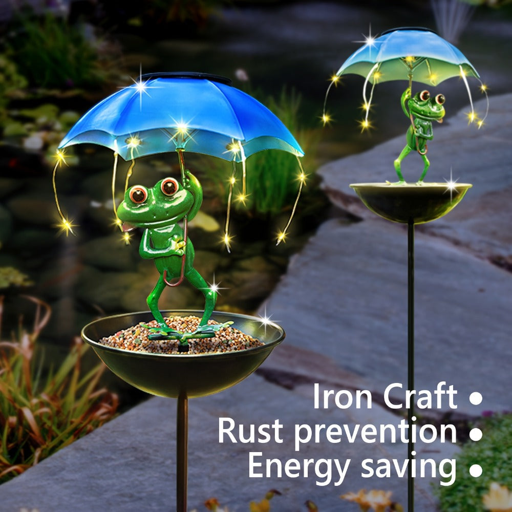 Solar Garden Decor Frog with Umbrella LED Light ¨C Iron Frog Outdoor Statue with Solar Powered LED | Bird Feeder Garden Ornament for Patio, Lawn, Pathway & Deck | Unique Valentine Gift Yard Decoration