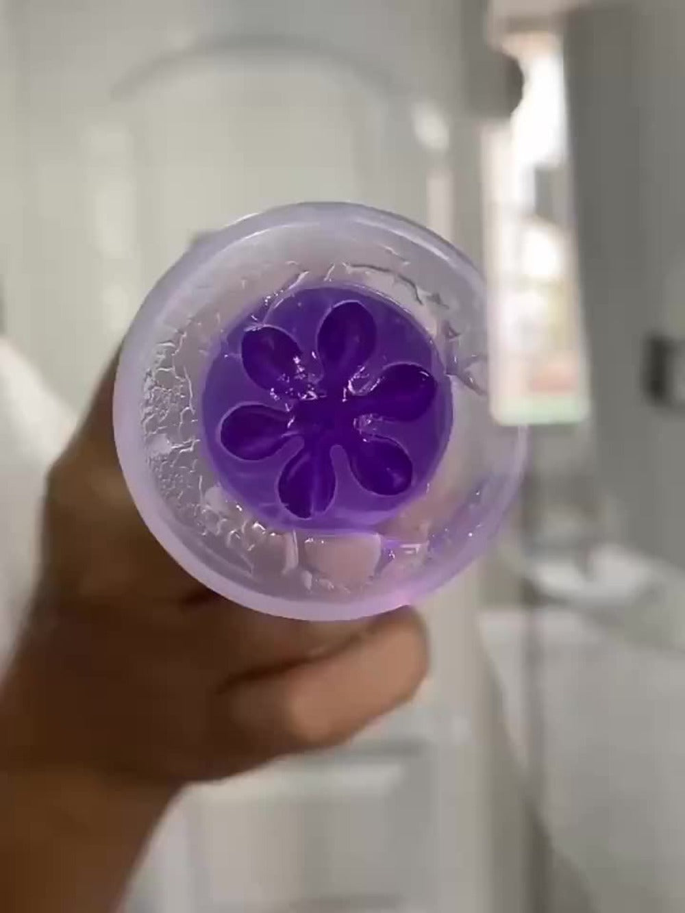 Toilet Gel Stamp Cleaner Air Freshener Flower Scented Bathroom Cleaning Gel Prevents Scale Toilet Ring 6 Fragrance Options Ocean Lavender Floral Peach Lemon Pine 4 Pcs or 8 Pcs with Dispenser
