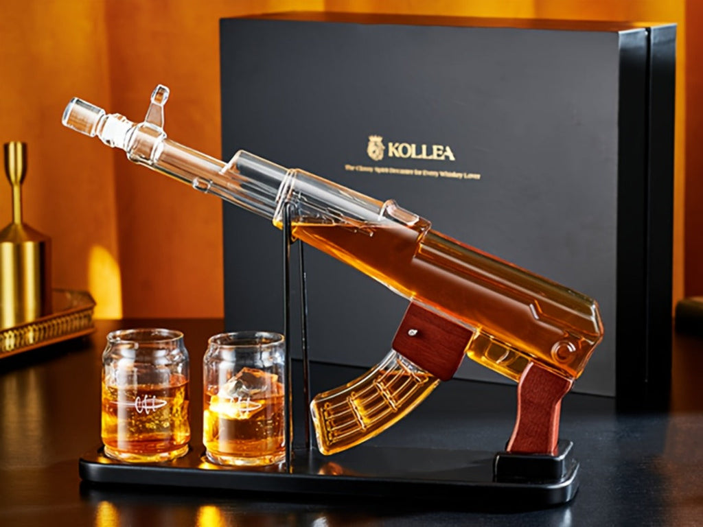 AK-47 Whiskey Gun Decanter Set with Detachable Magazine and Two 6.75oz Glasses, 17.6oz Liquor Dispenser Military Style Home Bar Decanter, Unique Birthday Anniversary Father's Day Gift for Men Dad