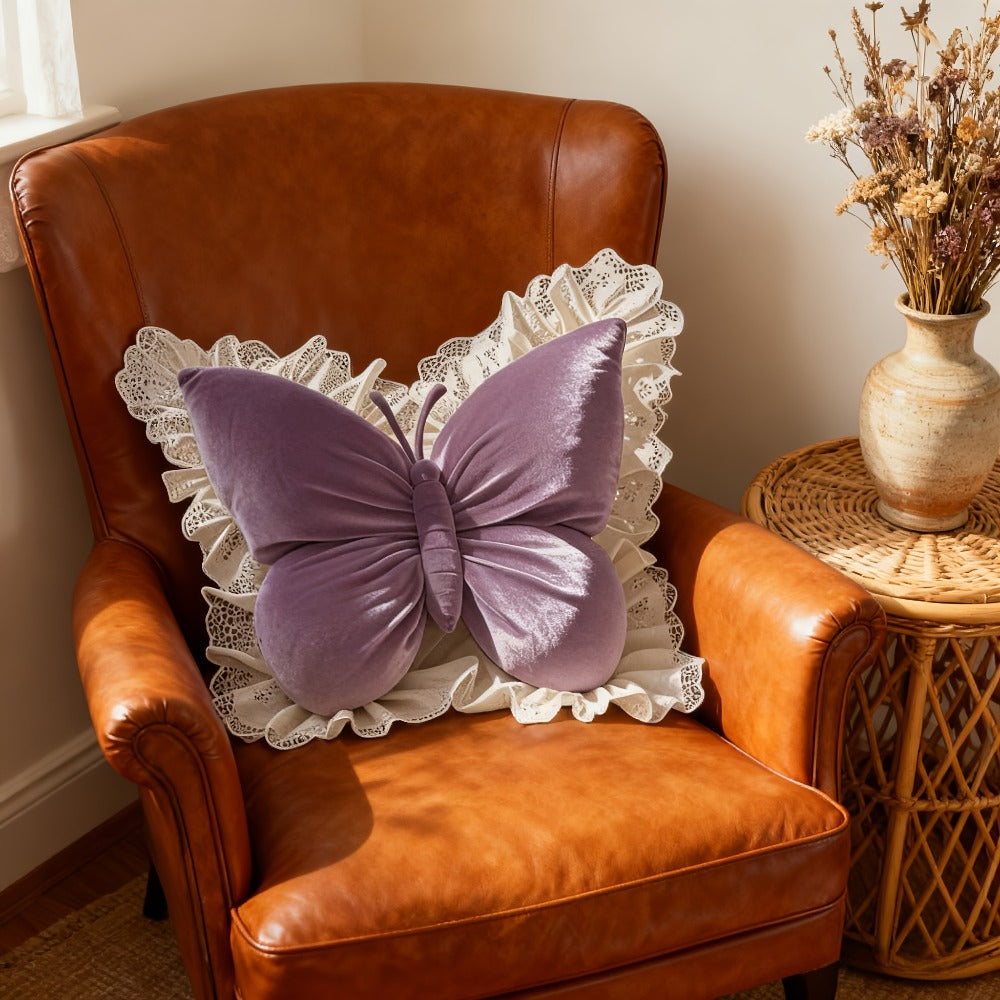 Butterfly Shaped Throw Pillow 3D Bow Decorative Cute Accent Pillow for Bed Sofa Couch Velvet Soft Polyester Fill Whimsical Home Decor Gift Multiple Colors 40x28cm