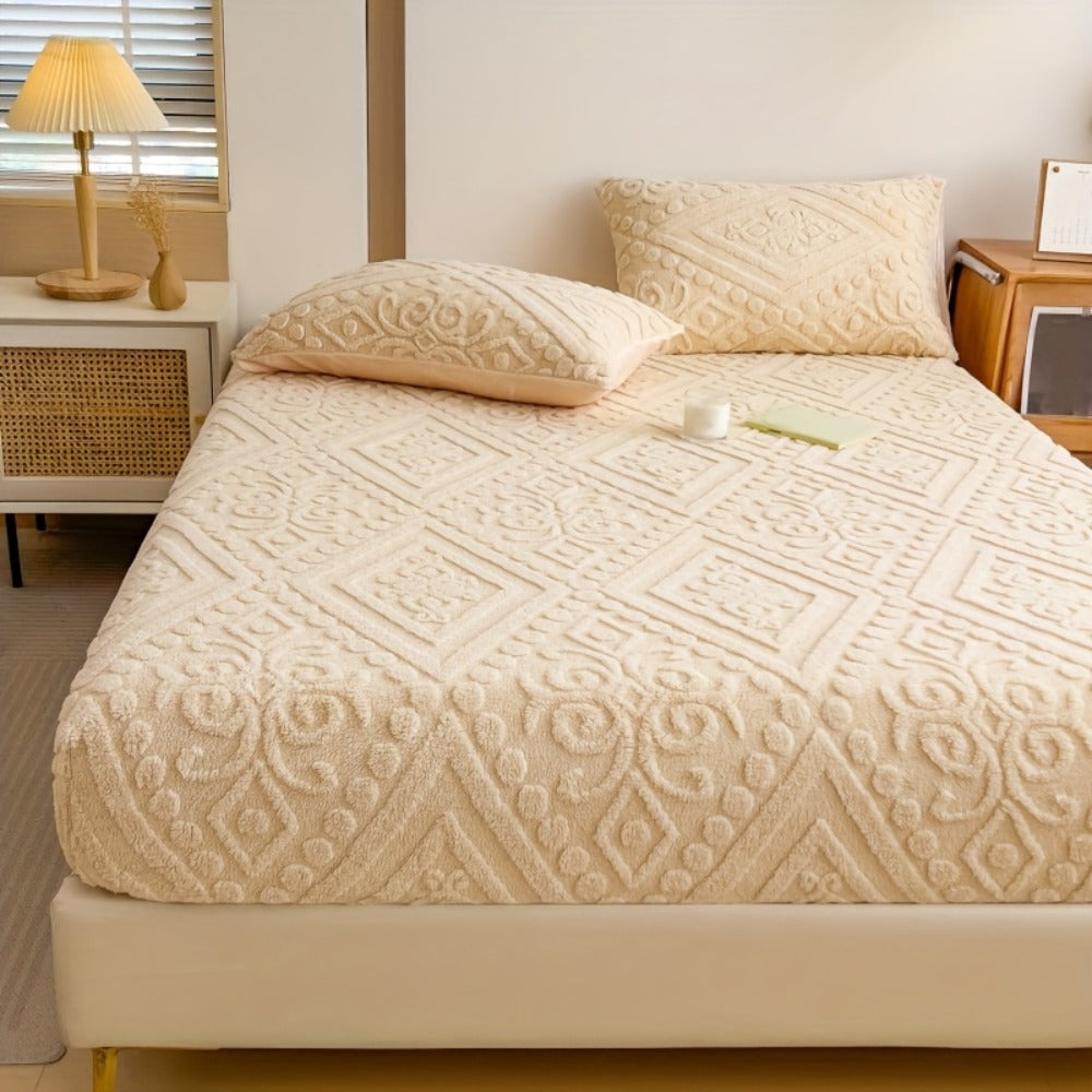 Flannel Fitted Sheet Plush Embossed Texture Soft Warm Mattress Cover for Autumn Winter Twin Full Queen King 4 Colors European Design Machine Washable