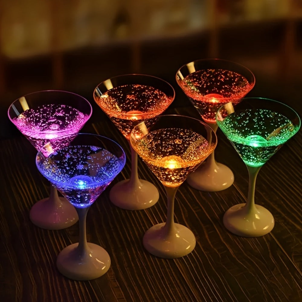 LED Glasses Set of 6 Light Up Drinkware, Glowing Champagne Flutes & Cocktail Cups with Sparkling Light Effect for Parties, Bars, Nightclubs, Weddings & Christmas Celebrations