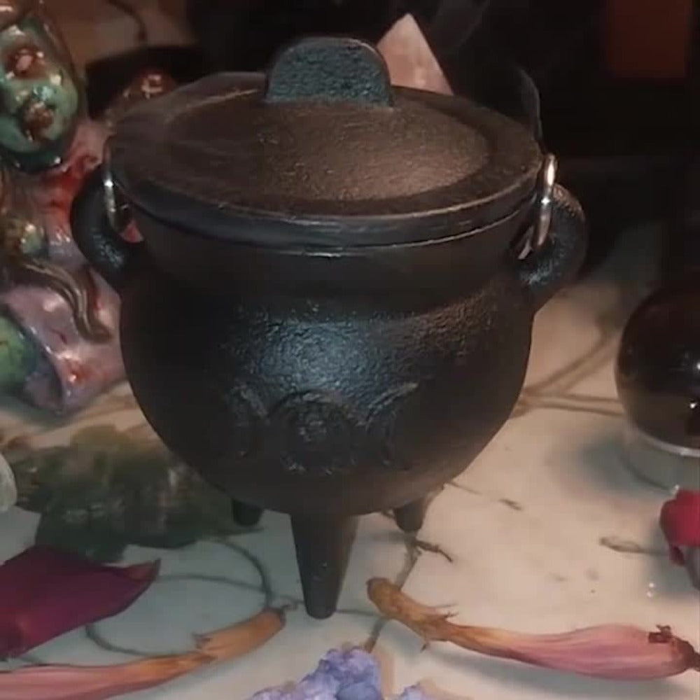 Cast Iron Cauldron with Lid & Handle ¨C Witchcraft Incense Burner, Spell Ritual Pot, Halloween Decor, Pentagram & Triple Moon Styles, Pagan Altar Cauldron
