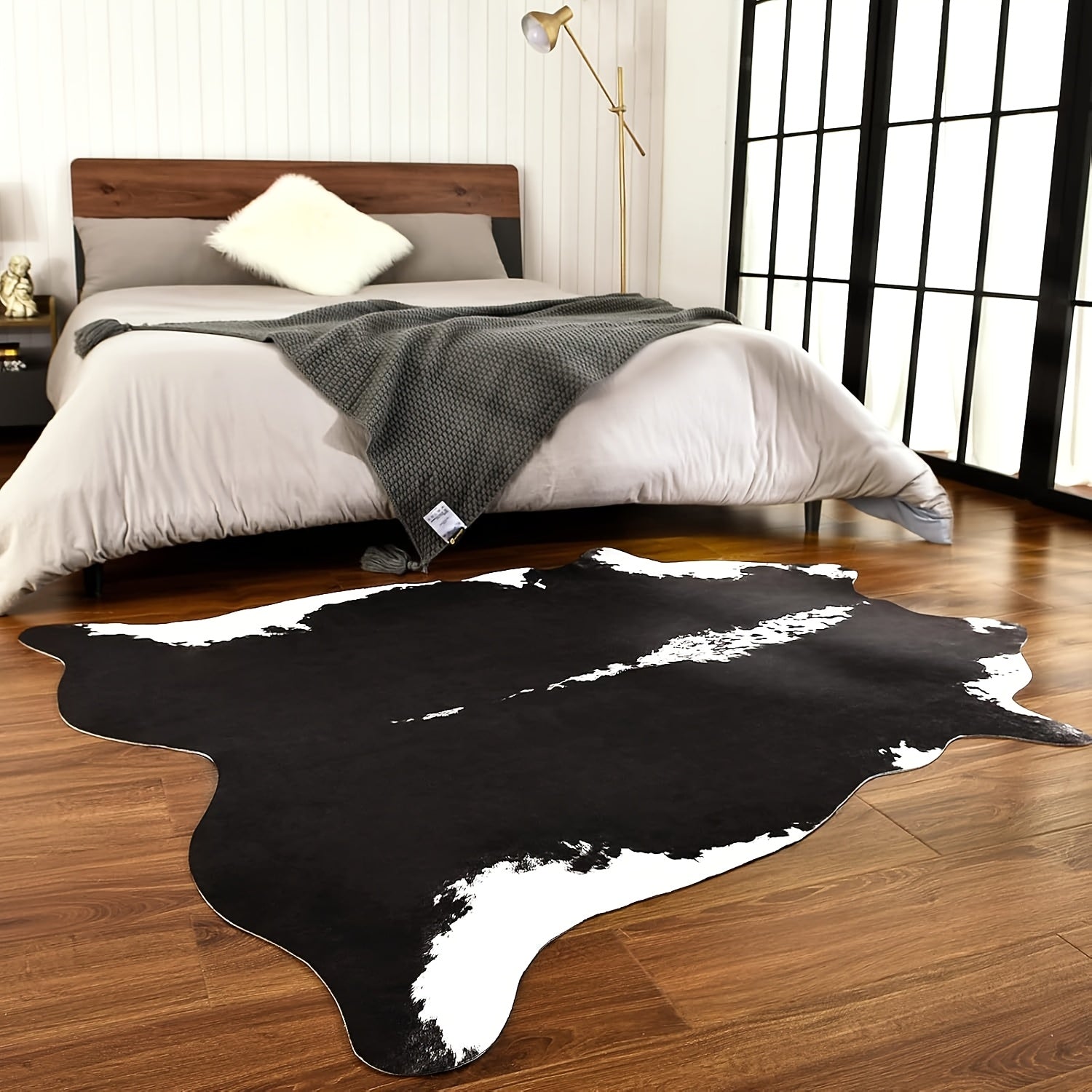 Cowhide Area Rug Faux Animal Print Rug Western Style Non-Slip Floor Mat for Living Room Bedroom Dining Room Office Boho Home Decor Cow Print Carpet