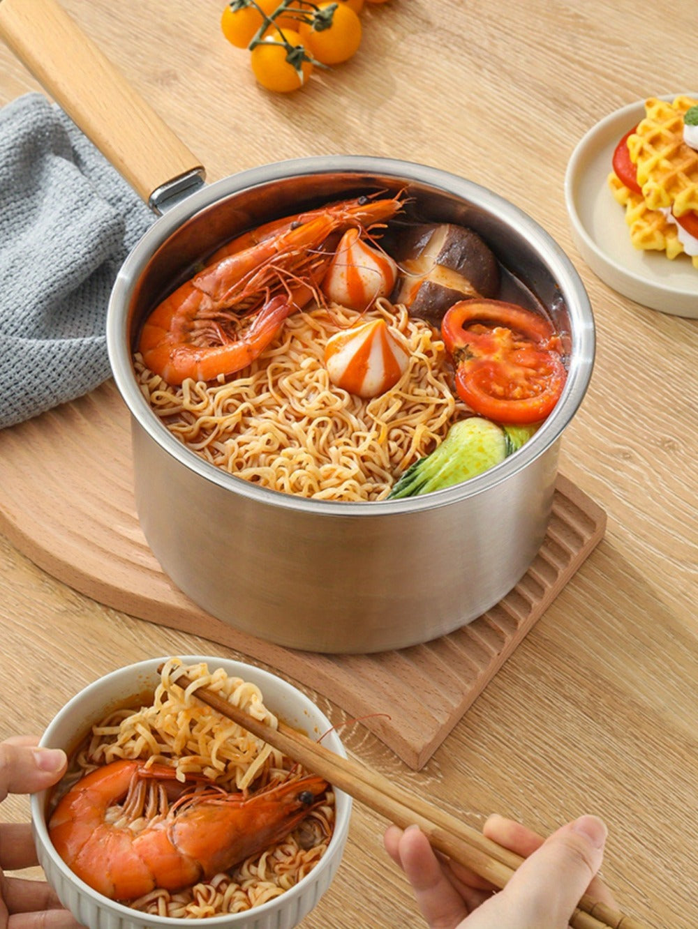 Stainless Steel Deep Fryer Pot Set with Frying Basket & Glass Lid, Non-Stick Multi-Function Cookware for Deep Frying, Noodles, Steaming & Ricotta, Induction & Gas Compatible