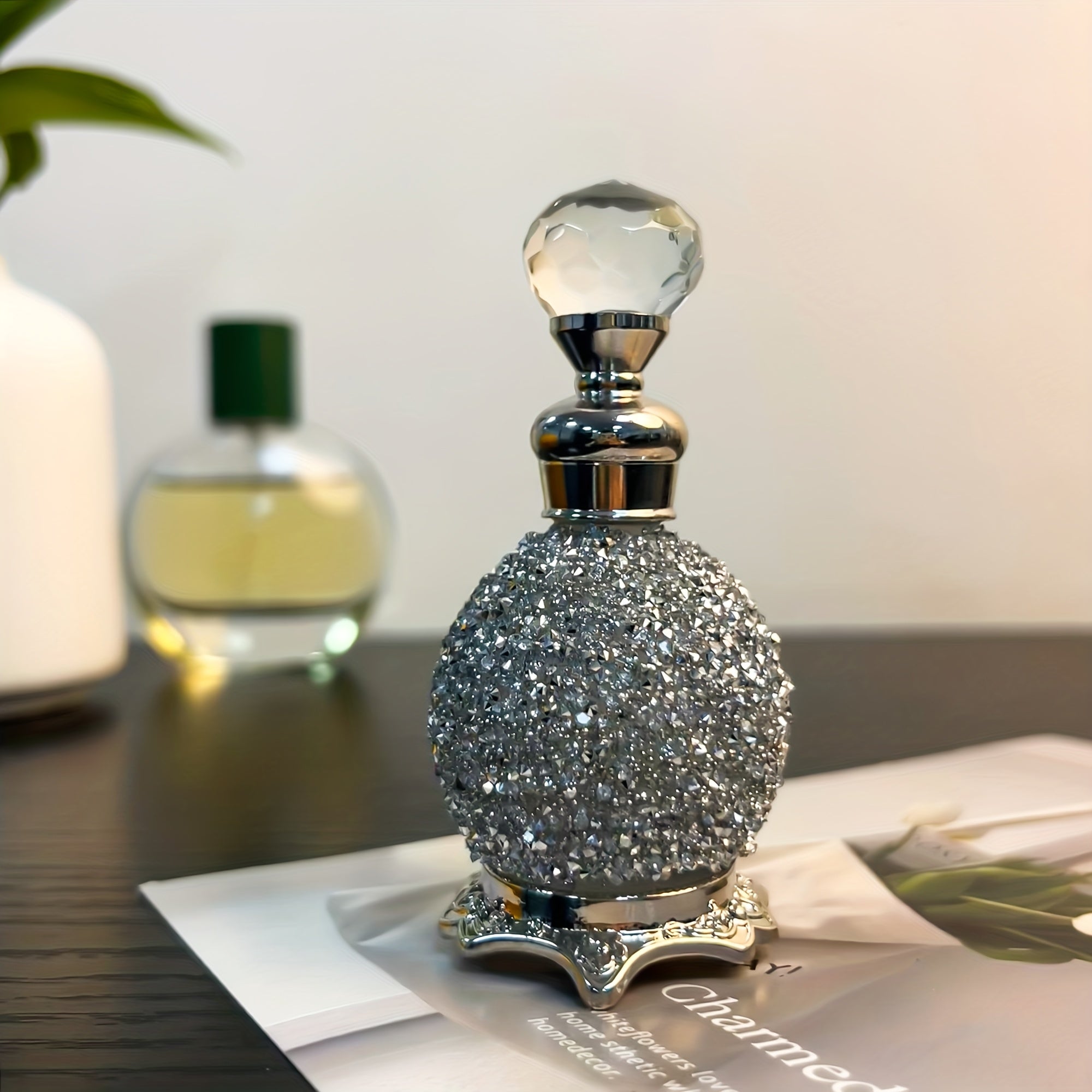 Perfume Bottle Refillable Atomizer 0.51oz, Vintage Imitation Crystal Arabic Style Empty Essential Oil Spray Bottle, Portable Travel Perfume Decanter for Dressing Table Home Decoration Gift