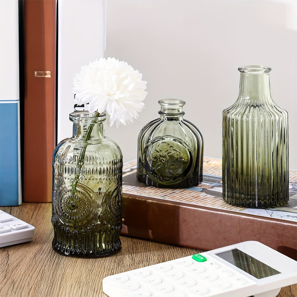 Mini Glass Vases Bulk Set 14pcs Gradient Green Relief Flower Bottles for Wedding Centerpiece Home Dining Table Party Decor Halloween Christmas