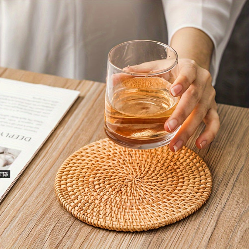 Rattan Woven Coasters Set of 6 Handcrafted Heat-Resistant Non-Slip Drink Mats Boho Table Decor for Kitchen Dining Room Coffee Table Tabletop Protection Holiday Gift