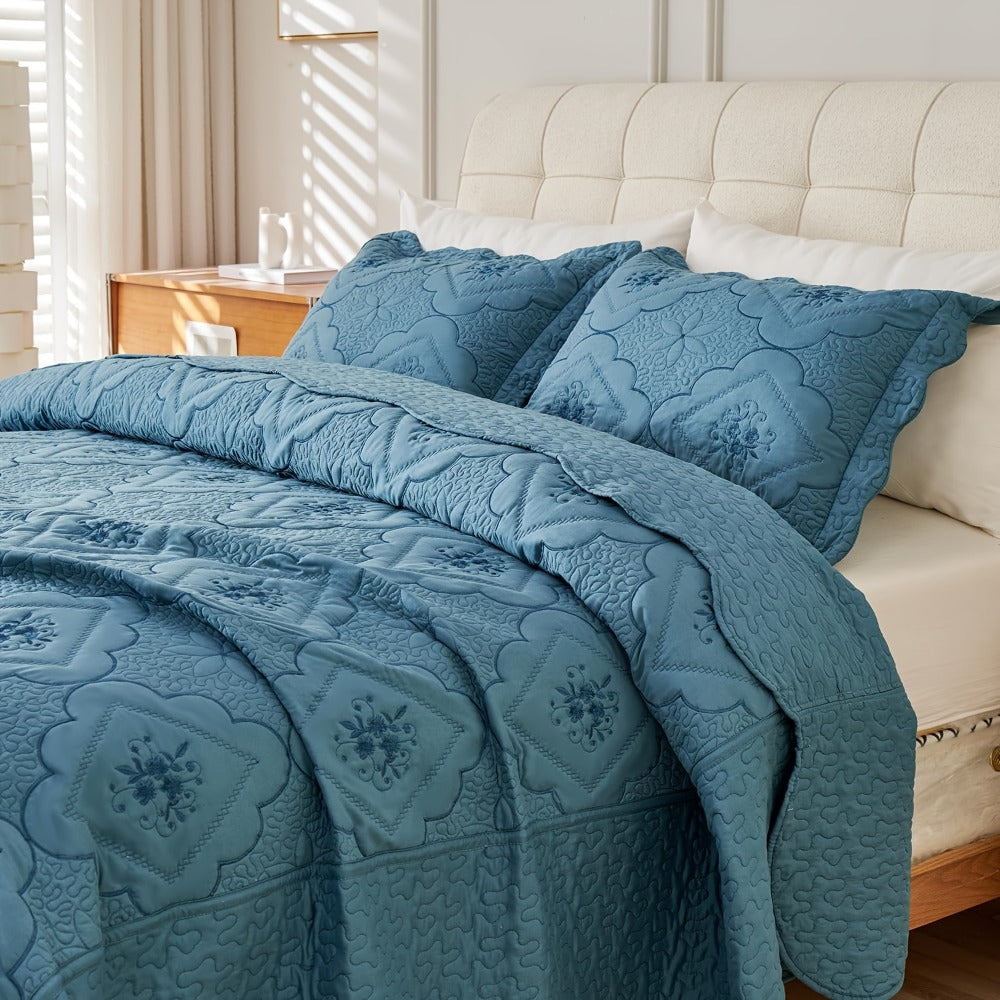Quilt Set 3 Piece Floral Embroidery Bedspread - 100% Polyester Wrinkle Resistant Lightweight Quilted Coverlet with 2 Pillow Shams for Full Queen King Bed, Elegant Bedroom Decor in 19 Colors