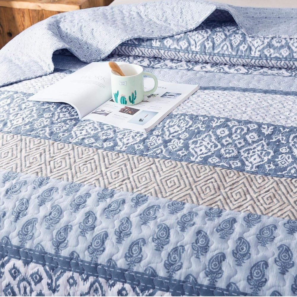 Floral Quilt Set Lightweight Bedspread Coverlet 2 or 3-Piece, All Season Hypoallergenic Breathable Paisley Patchwork Print Quilt for Bedroom Guest Room Dorm RV Cabin, Twin Queen King, Shabby Chic
