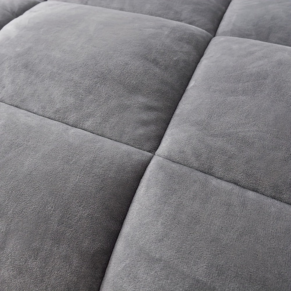 Reversible Milk Velvet Comforter Soft Quilted Blanket 100% Polyester Plush Fleece Bedding All Season Machine Washable for Home Hotel Queen King Size Light Grey Dark Gray
