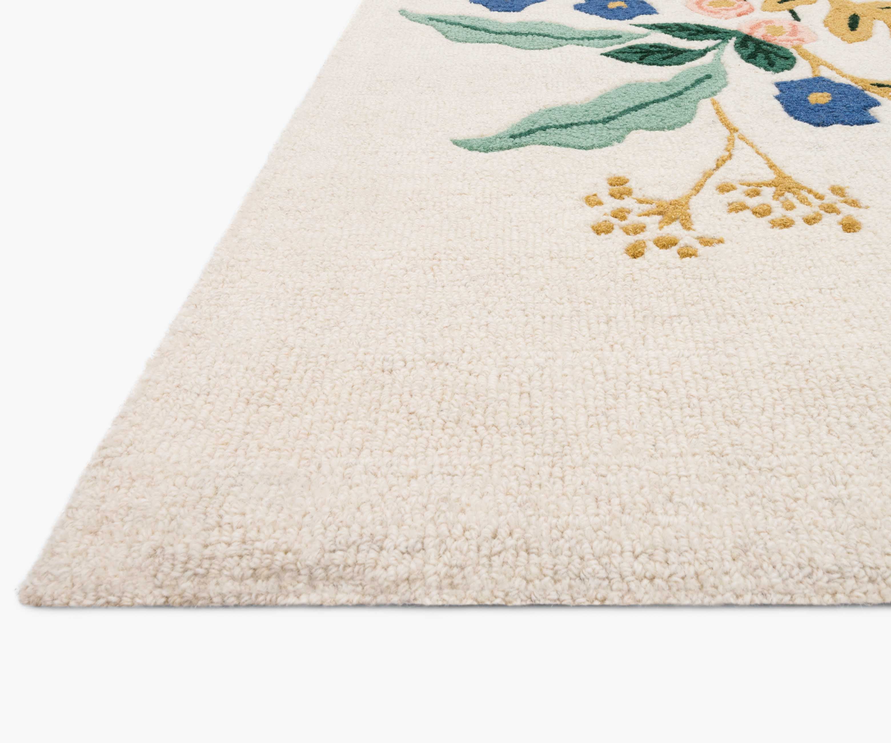 Les Fleurs Floral Vines Wool-Hooked Rug - Ivory